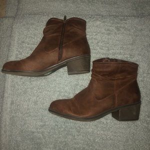 Booties brown color